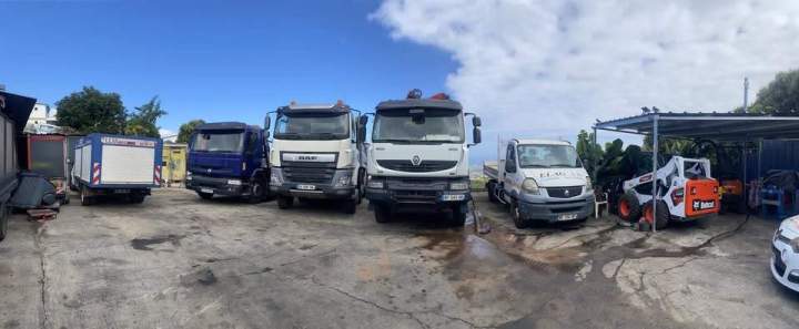 Flotte de camions de chantier, La Réunion