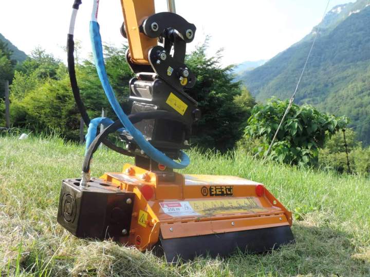 Location de gyrobroyeur La Réunion