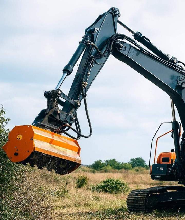 Louer un gyrobroyeur, La Réunion